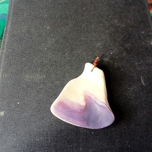 𝅺WAMPUM Quahog Clam Shell Pendant